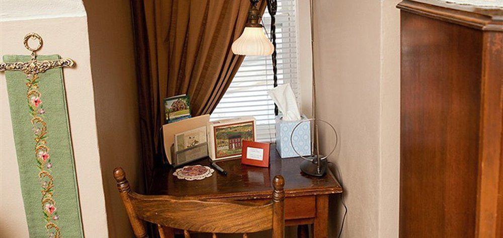 Westphal Mansion Inn Bed & Breakfast Hartford 外观 照片