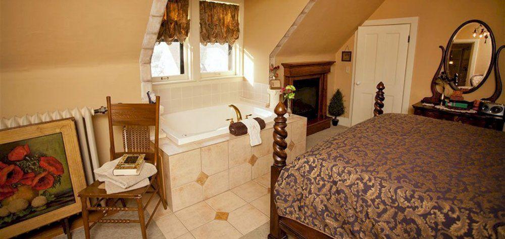 Westphal Mansion Inn Bed & Breakfast Hartford 外观 照片