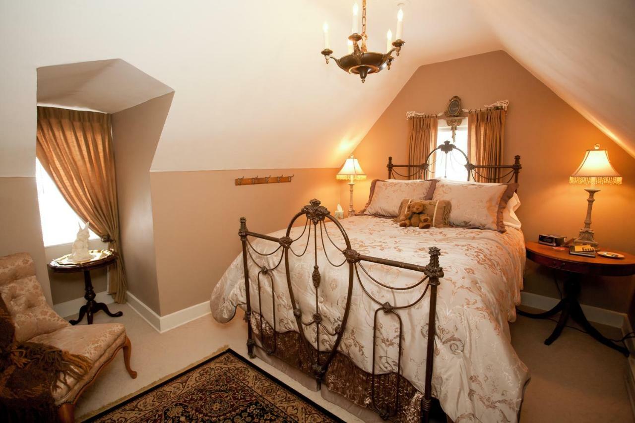 Westphal Mansion Inn Bed & Breakfast Hartford 外观 照片