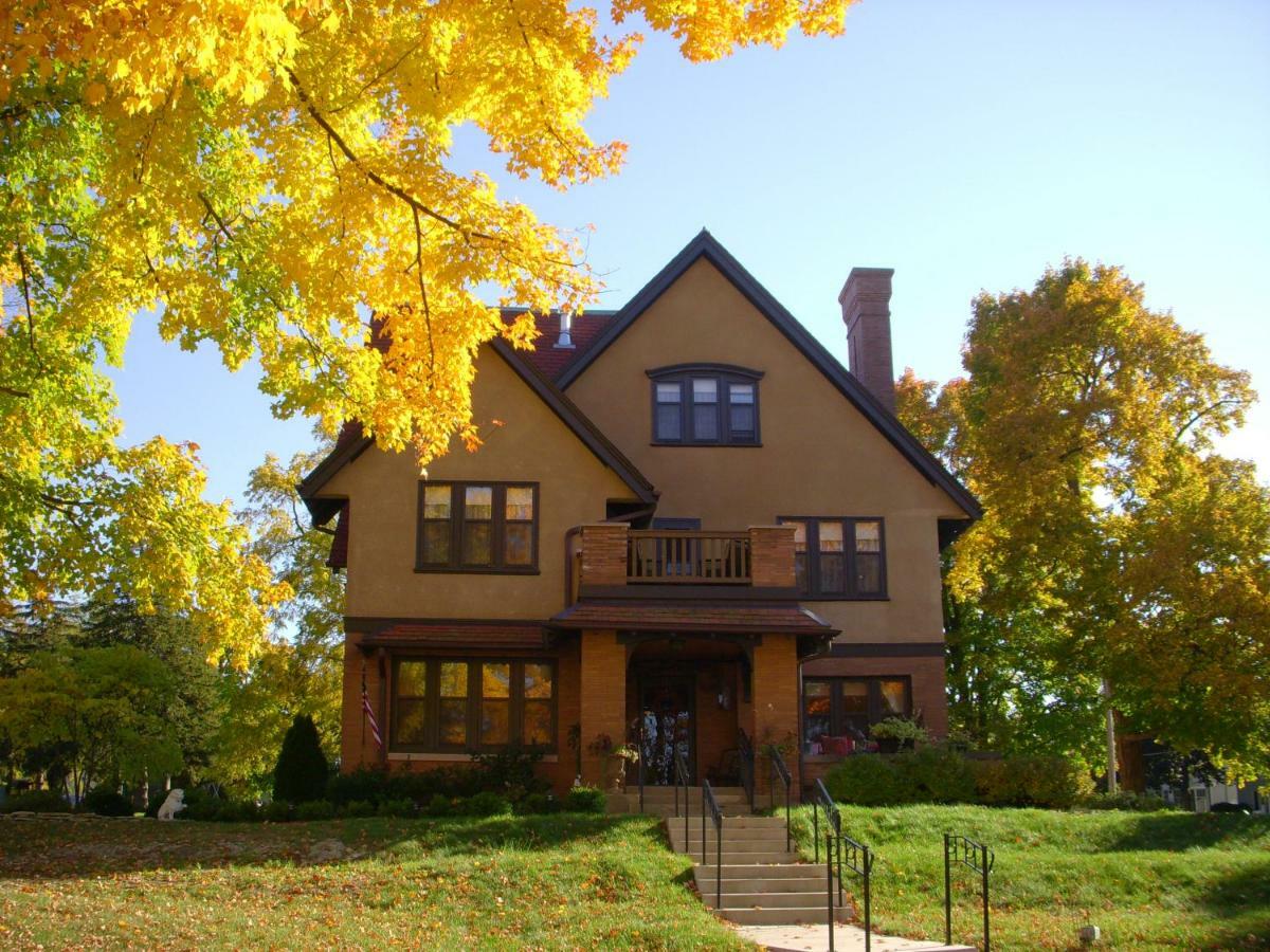 Westphal Mansion Inn Bed & Breakfast Hartford 外观 照片